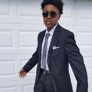 Meet your Posher, Torey